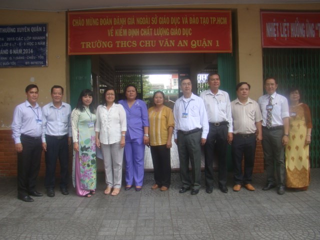 Quyết định thành lập đoàn đánh giá ngoài năm học 2014-2015